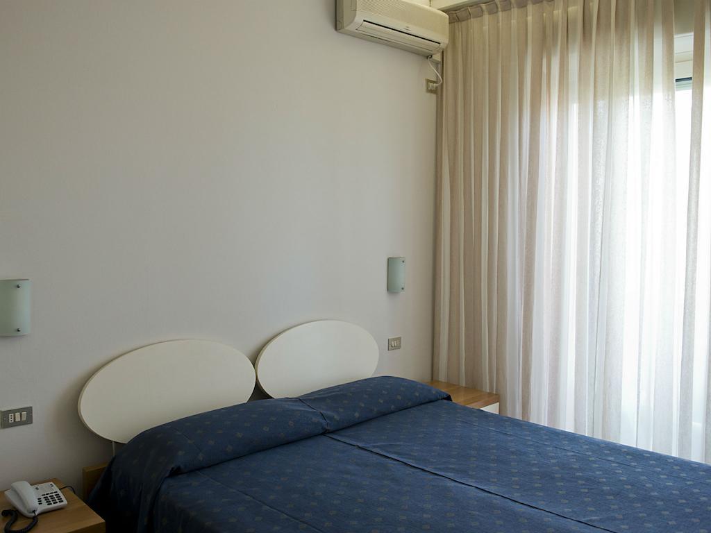 Hotel Parco Milano Marittima Zimmer foto